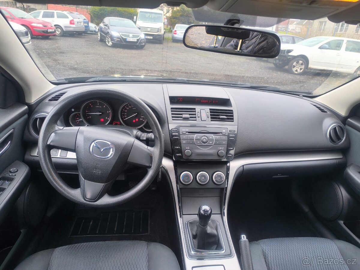 Prodám Mazdu 6, rok výroby 2012. - 9