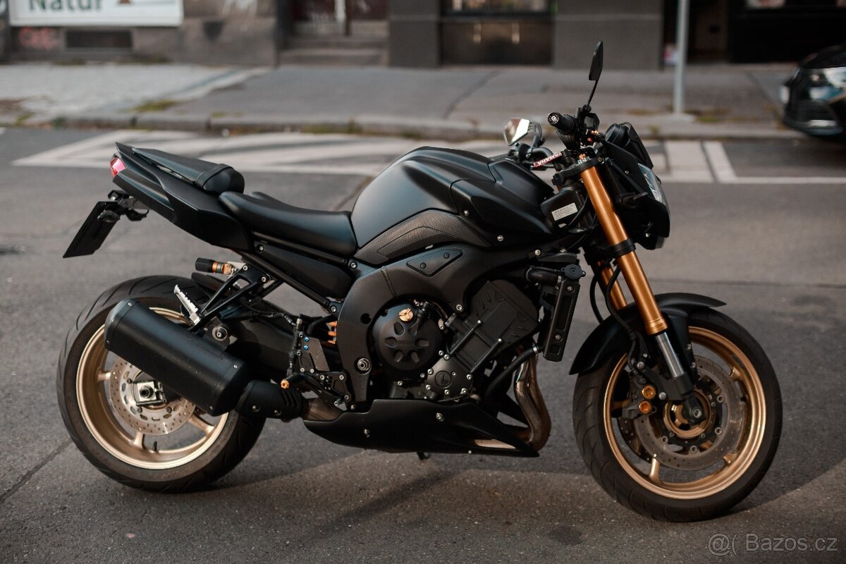Yamaha FZ8N - 9