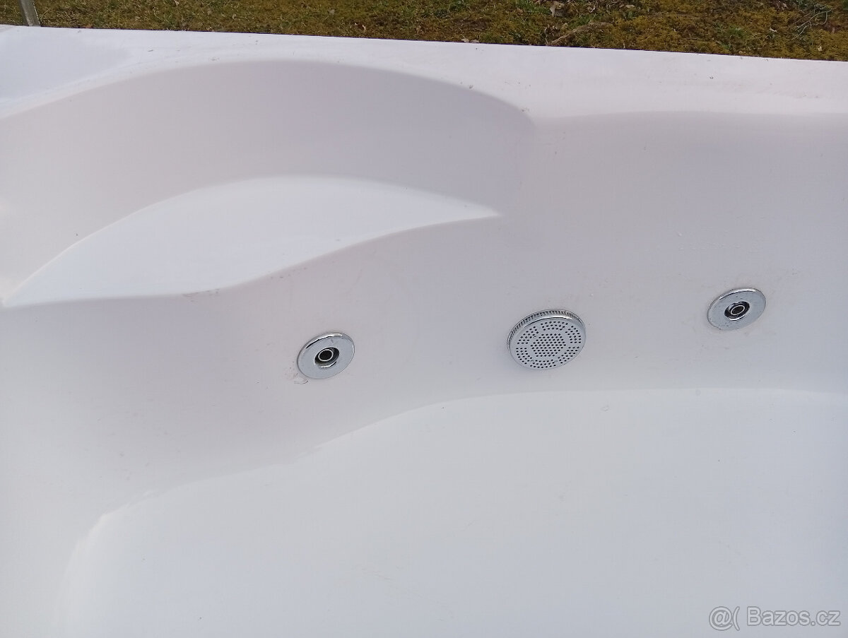 Masážní vana - 9
