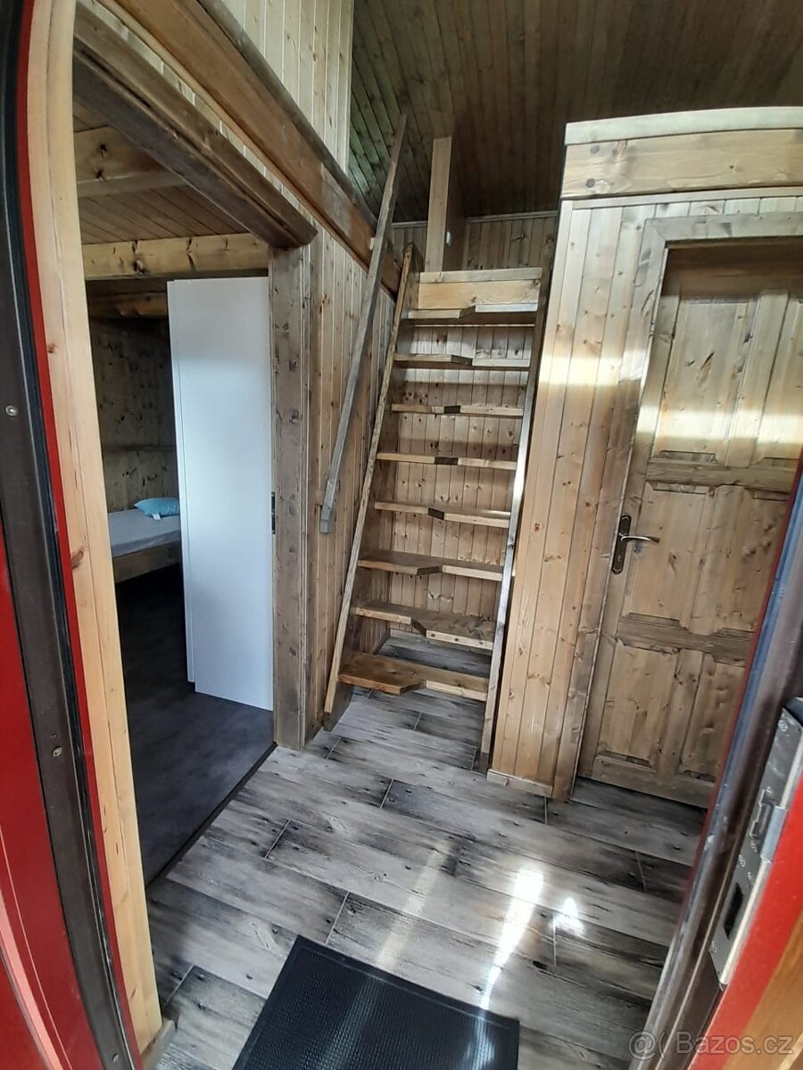 Domecek ve dřevě;)) - 9