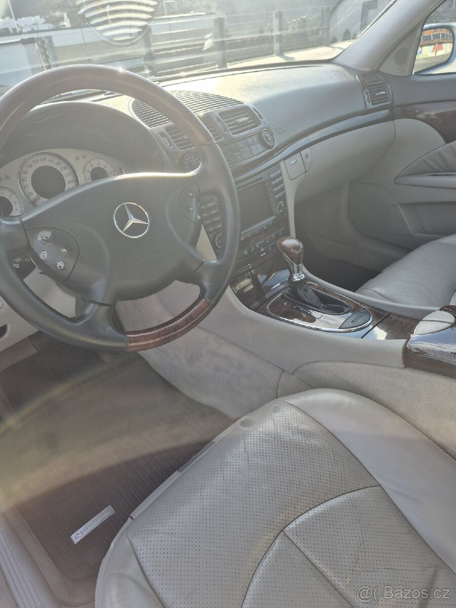 Mercedes-Benz W211 E 220 CDI - 9