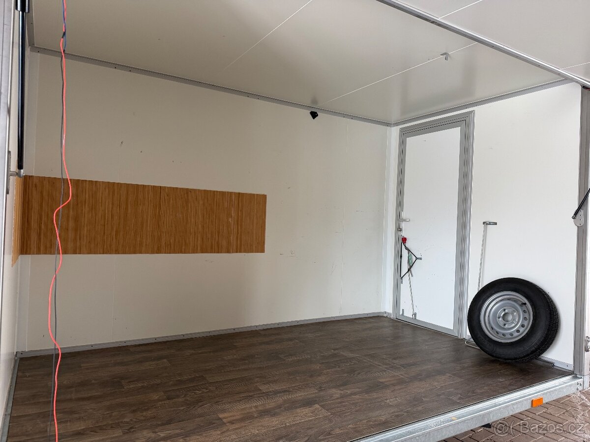 Prodejní přívěs - 9