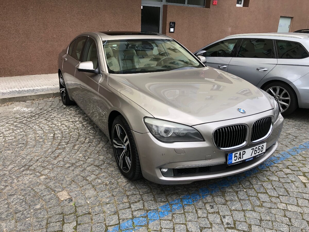 BMW 740d xDrive F01 - 9
