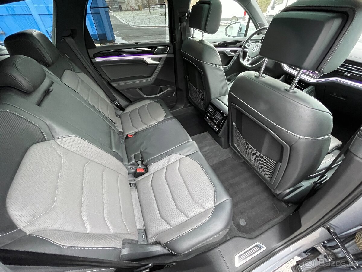 Volkswagen Touareg 4.0 TDI V8 R-Line 4Motion - 9