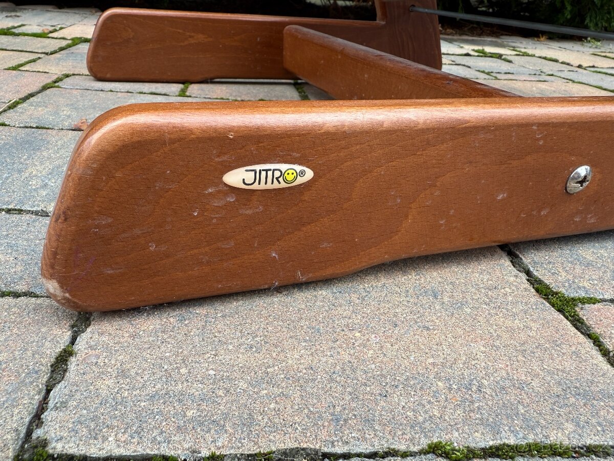 Jitro rostoucí židle - 9