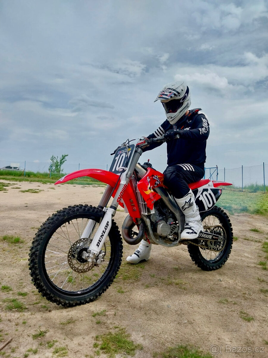 HONDA CR125R - 9