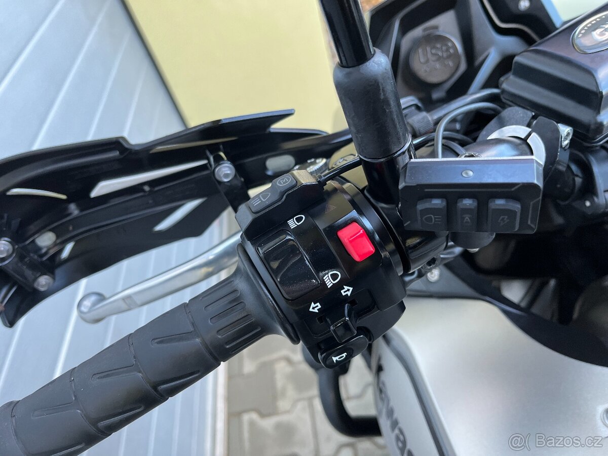 Kawasaki Versys 650 - 9