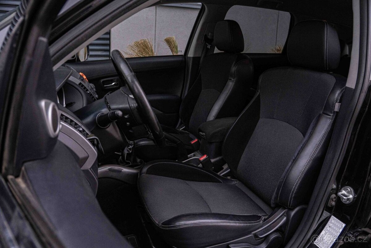 Mitsubishi Outlander 2.2 DI-D - 9