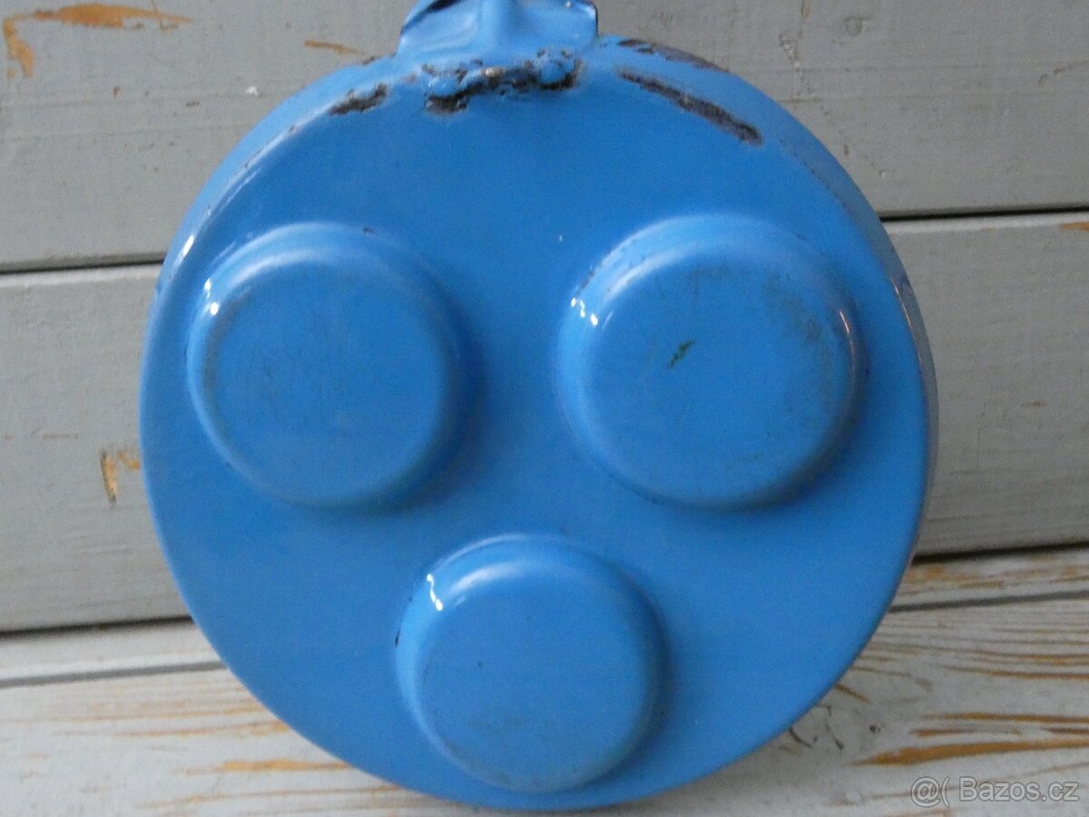 Starý smaltovaný modrý omeletník - 9