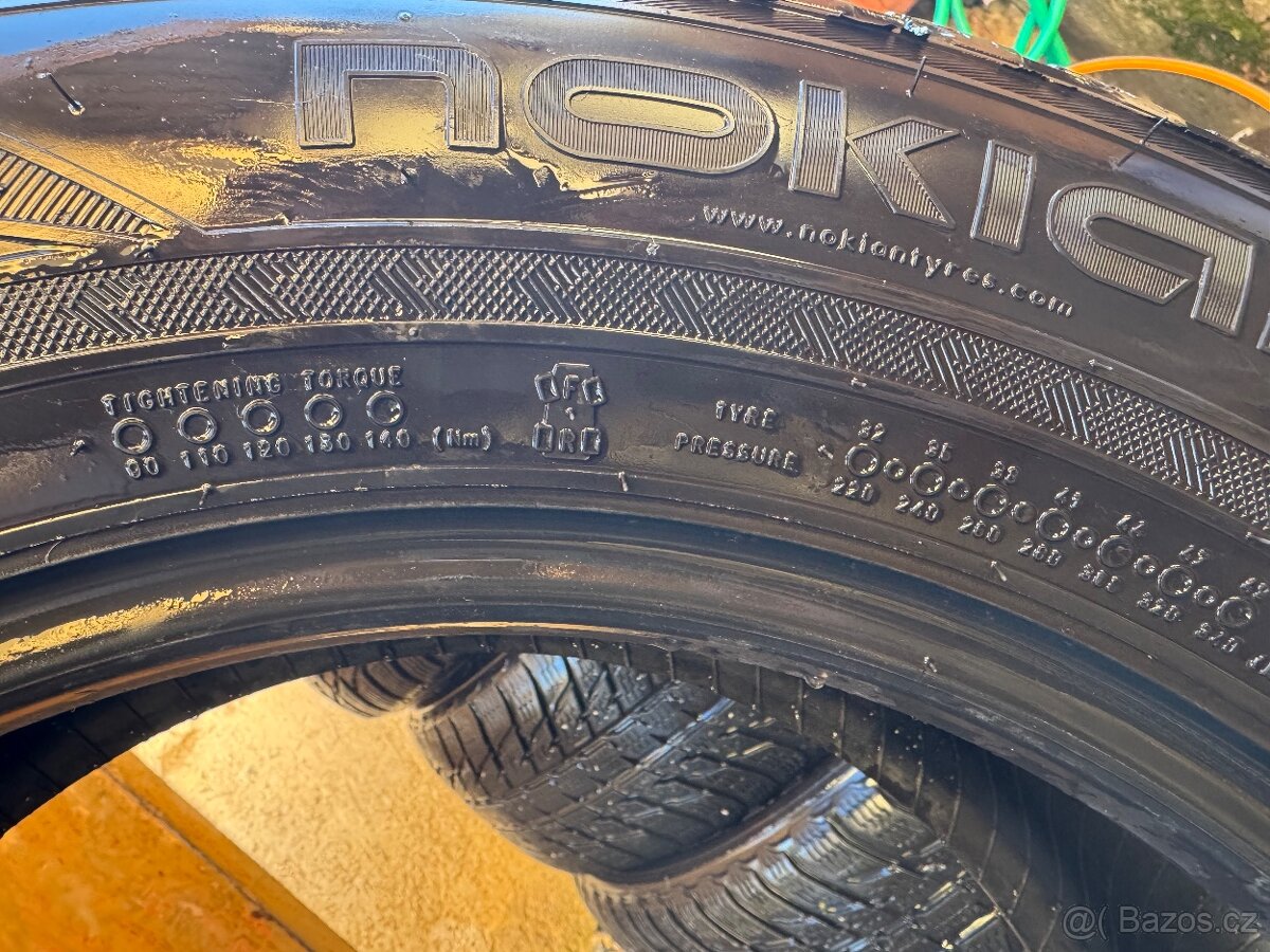 4x Zimní pneu. Nokian, 215 / 65 R17 103H XL - 9