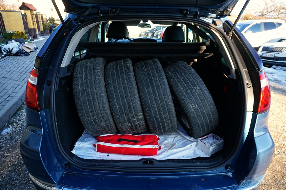 CITROEN C4 PICASSO 1,6 THP EXCLUSIVE ROBOTICKA PŘEVODOVKA - 9