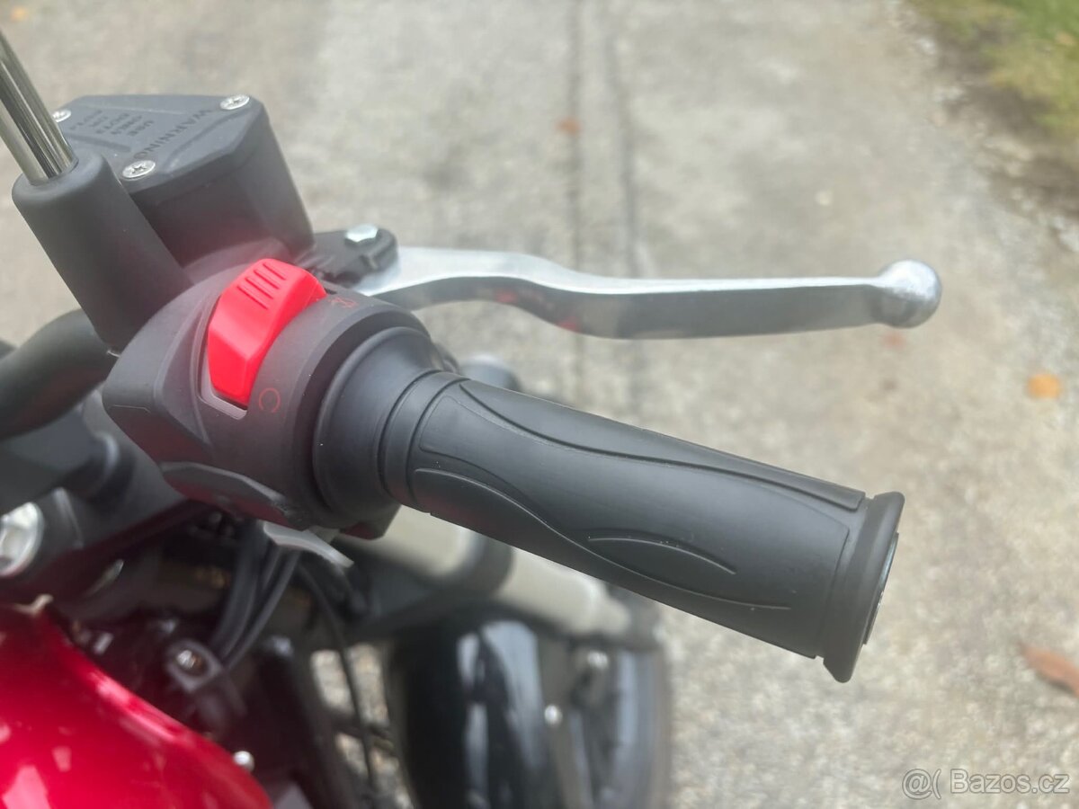 Keeway 125 RKVC - 9