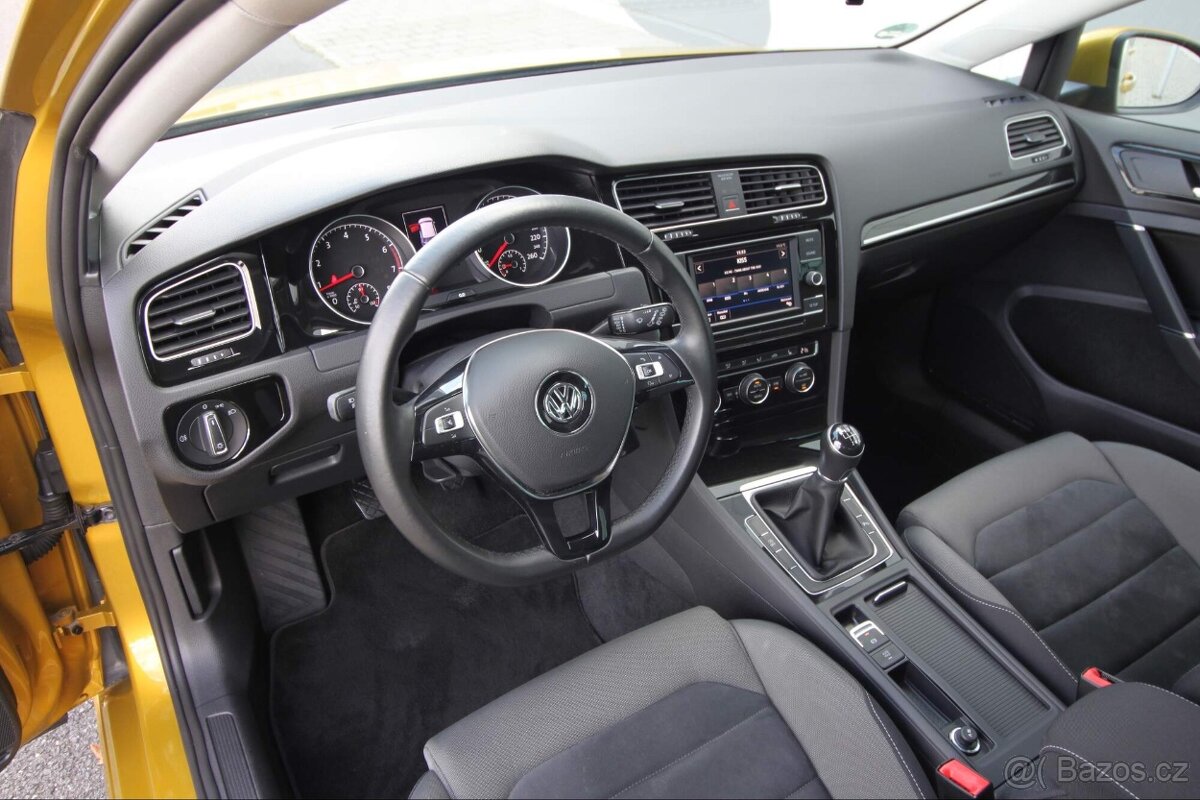 GOLF 7,1.4TSI,92kw,R-Line,HIGH,KURKUMA,r18,Full LED,67 900km - 9