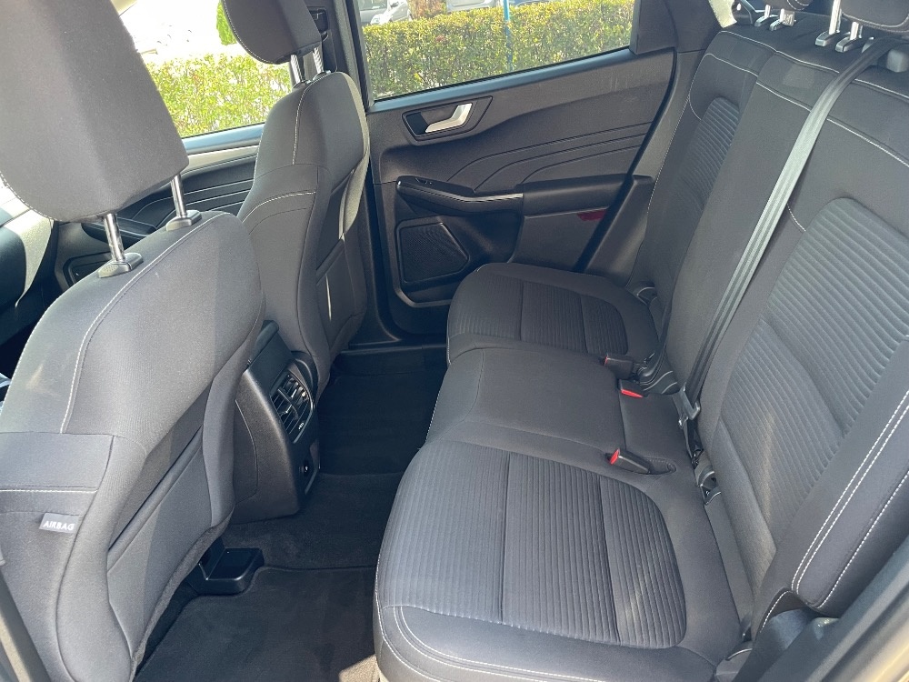 FORD KUGA 2,5 HYBRID - 9