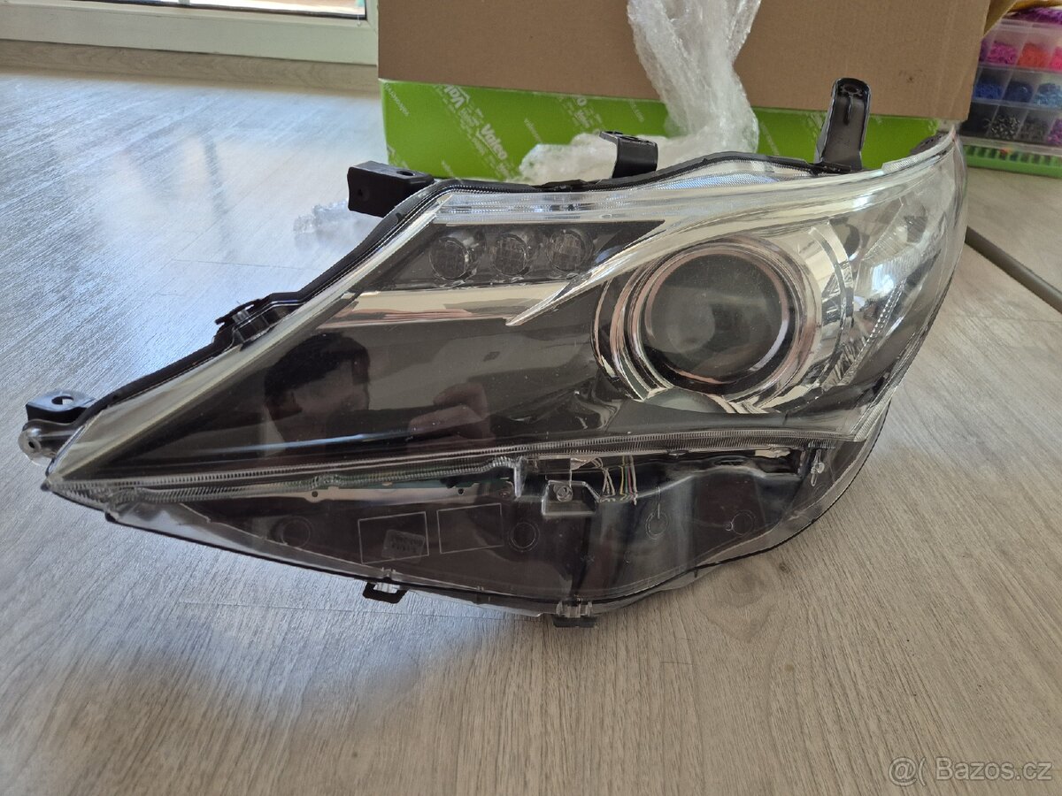 Přední světla Toyota Auris E18 - 9