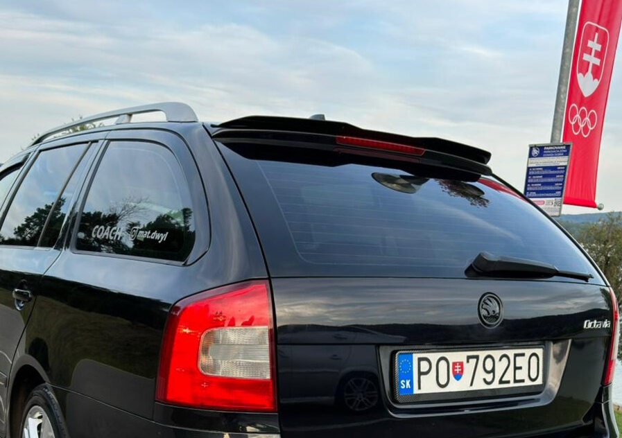 OCTAVIA 2 COMBI SPOILER NA KUFR - 9