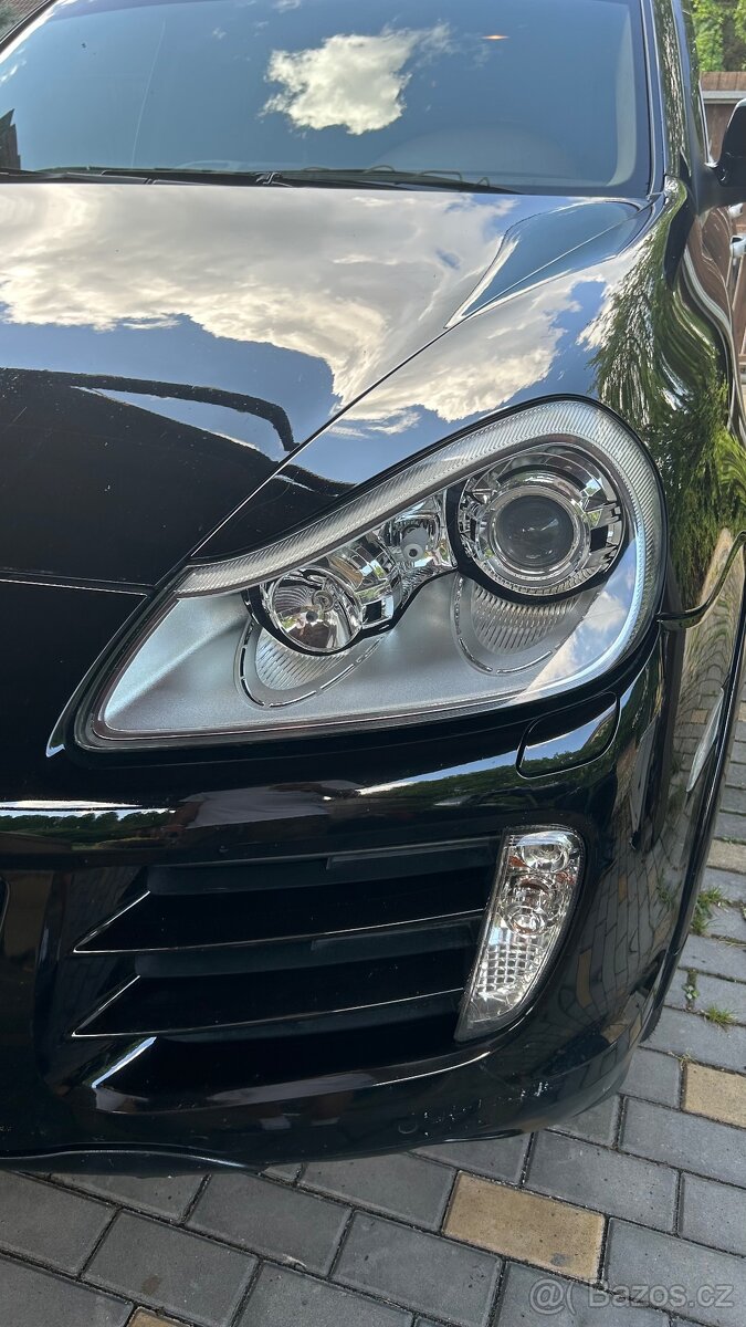 Porsche Cayenne 957 facelift, 4,8 V8 atmosféra - 9