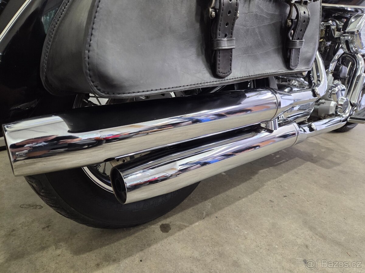 Yamaha XV 1600 Wild Star - 9