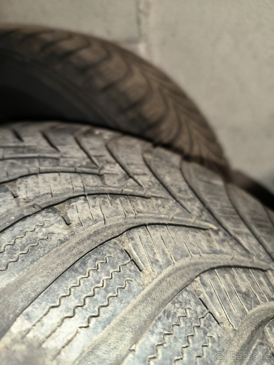 195/65R15 - 9