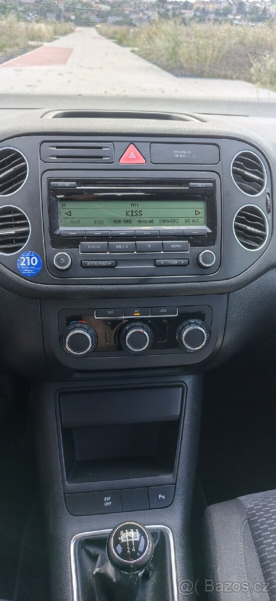 Volkswagen Golf Plus 1.6 MPI. Nová STK - 9