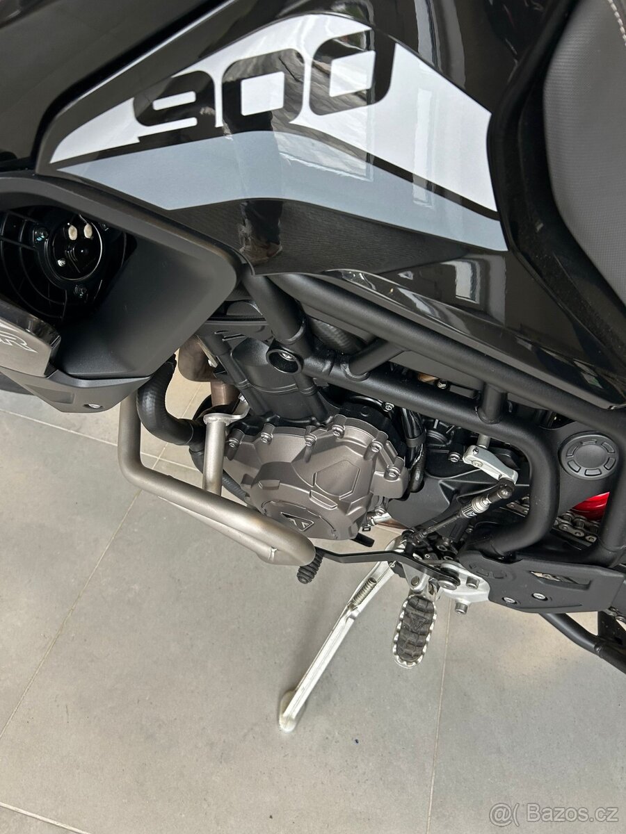 Triumph Tiger 900gt - 9
