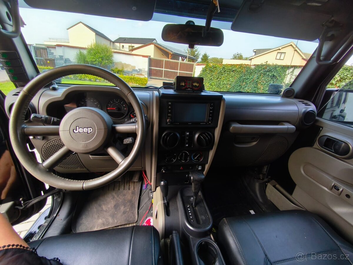 Jeep Wrangler,nový motor + lpg - 9