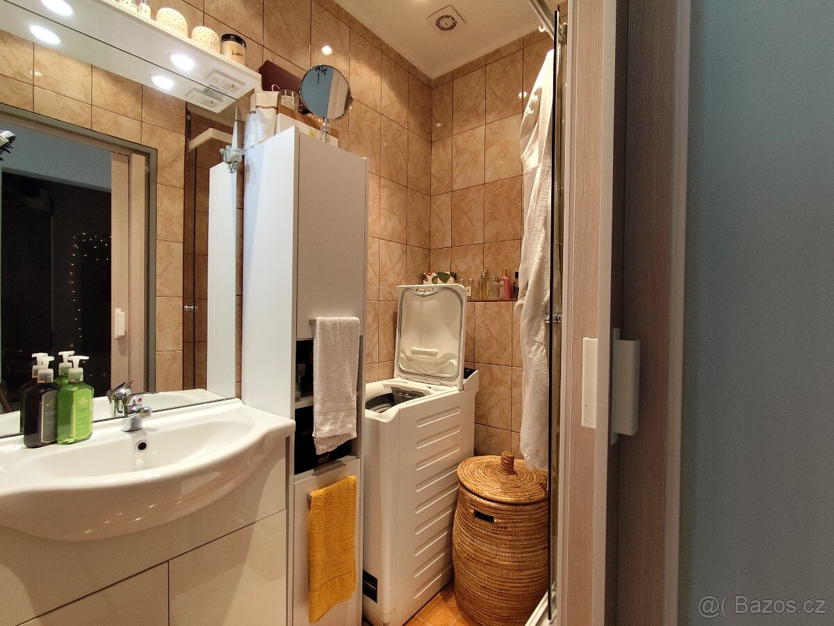 SLEVA Prodej bytu 2kk v osobním vlastnictví, nízké poplatky - 9