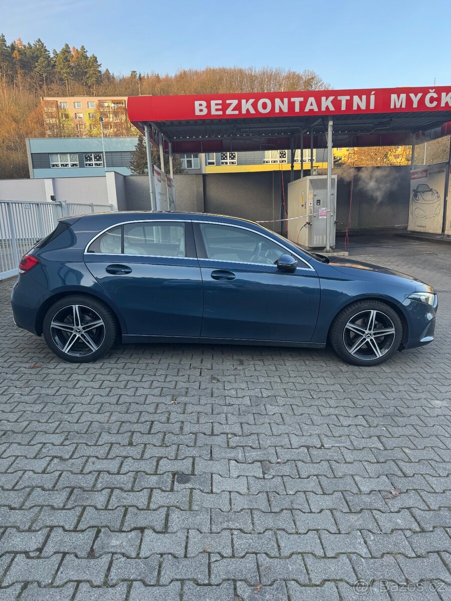 Mercedes benz třídy A 200d - 9