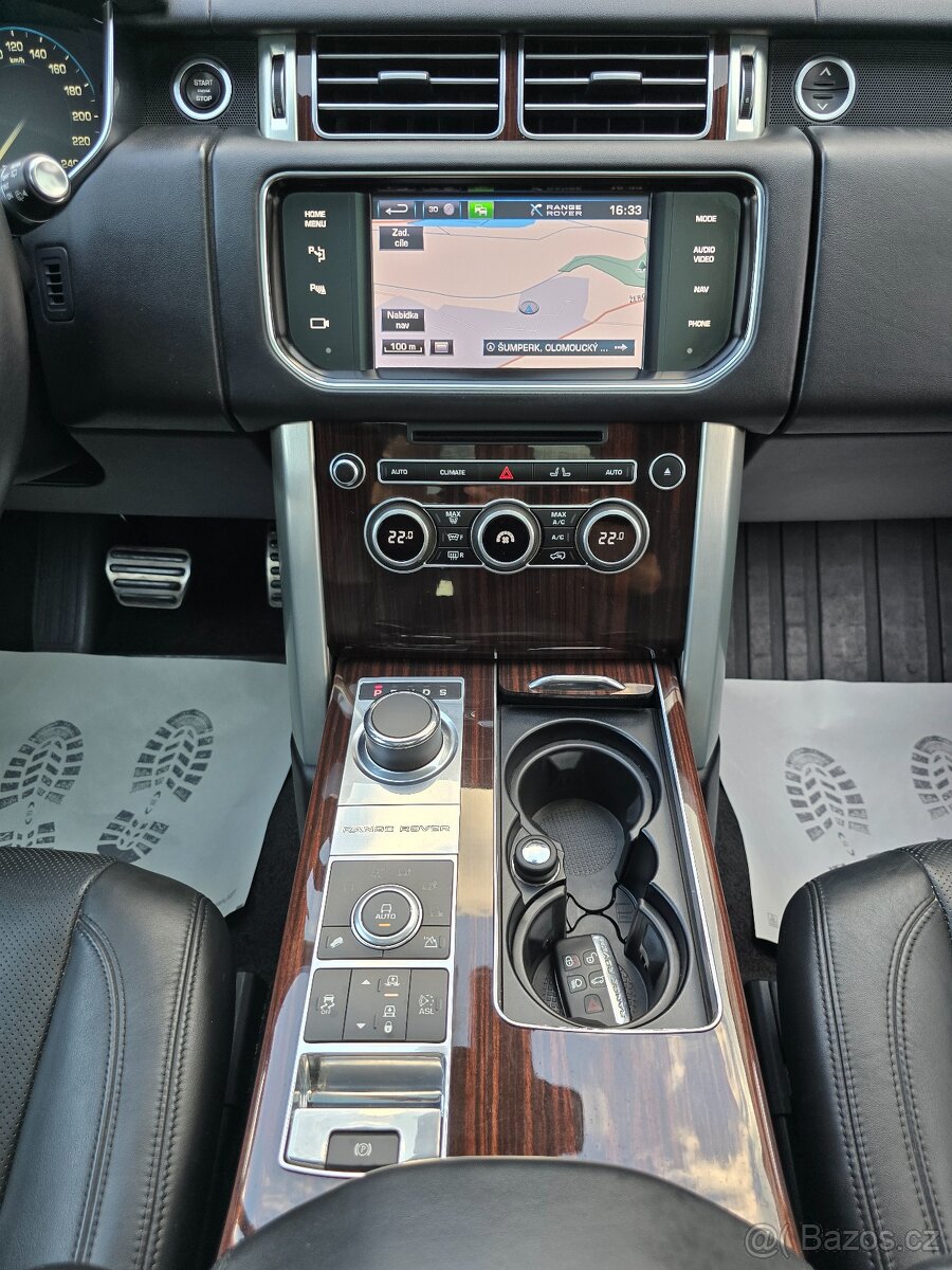 Land Rover Range Rover VOGUE 4,4 V8 250kW 4x4 / TAŽNÉ KAMERA - 9