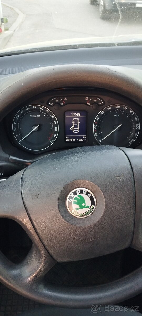 Škoda octavia 2 1.6 FSI - 9