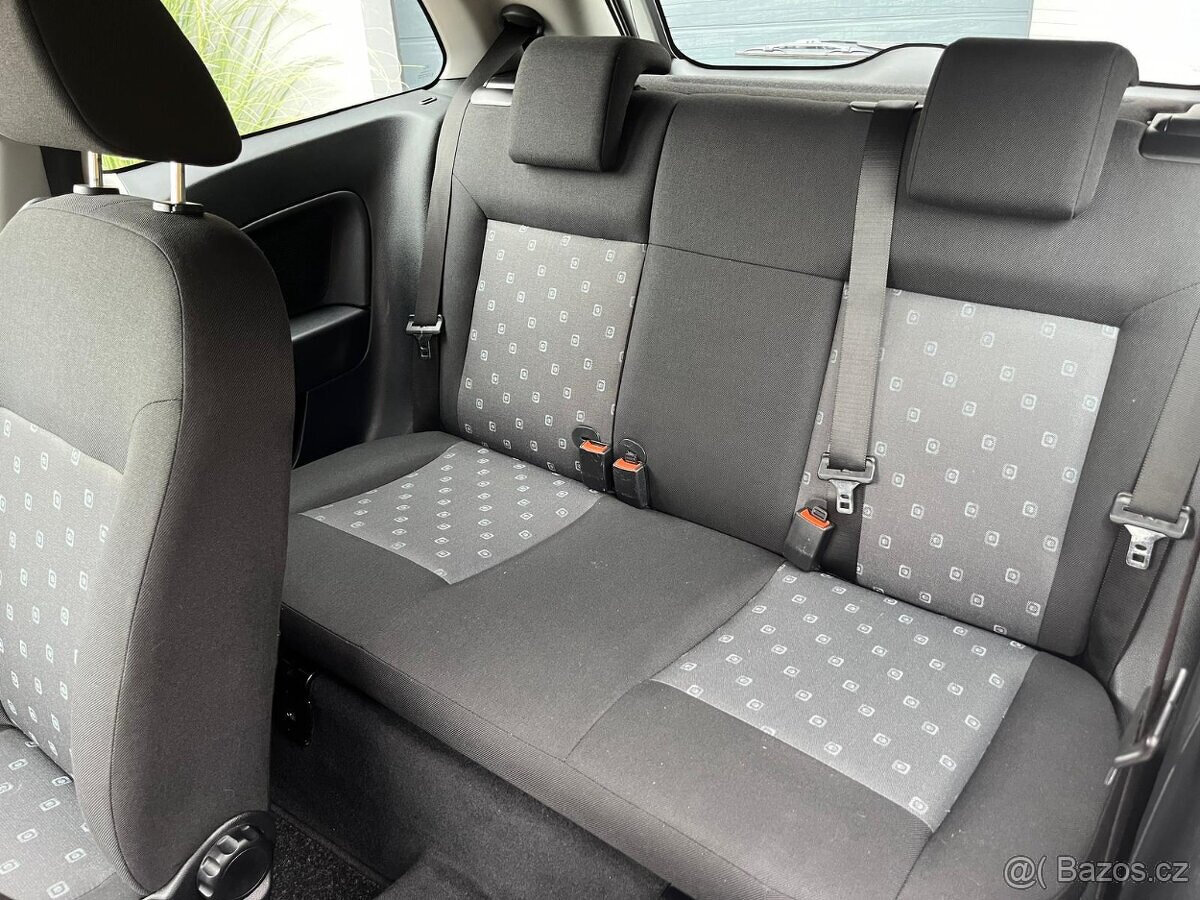 Ford Fiesta 1.3 benzín Viva X 122000km klima 2005 1A AUTO - 9