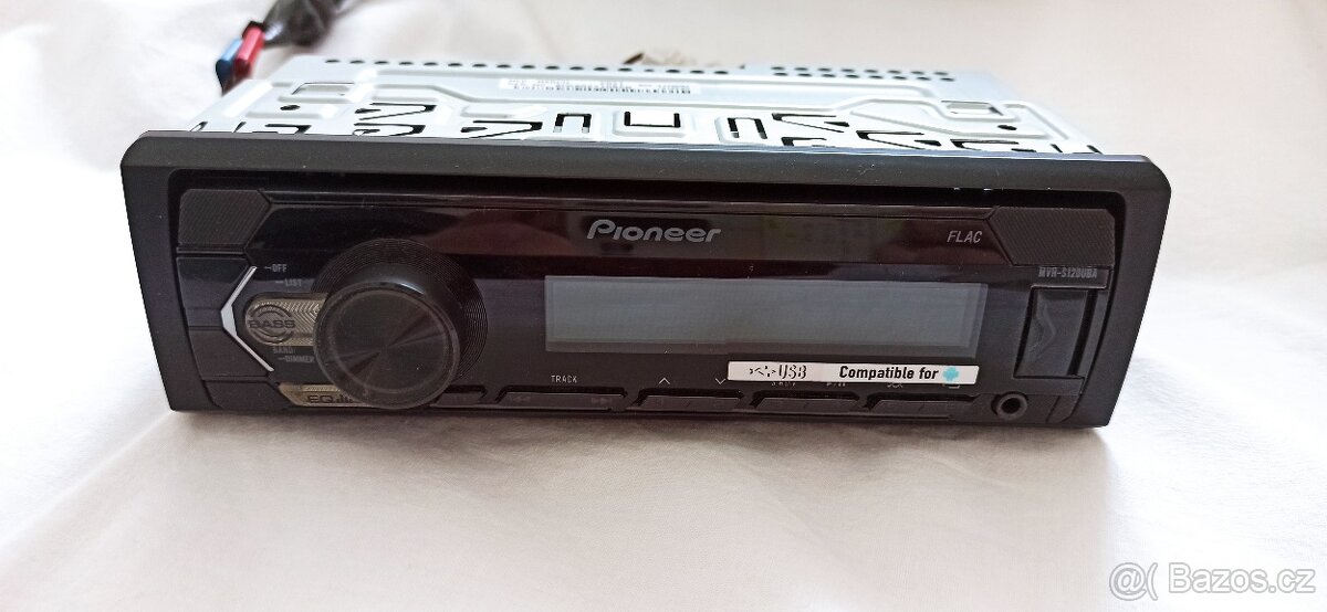 Autorádio Pioneer MVH-S120UBA – plně funkční, dobrý stav - 9