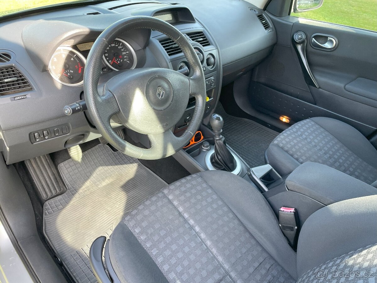 Renault Megane II kombi 1,5 dCi 78 kW - tažné zařízení - 9