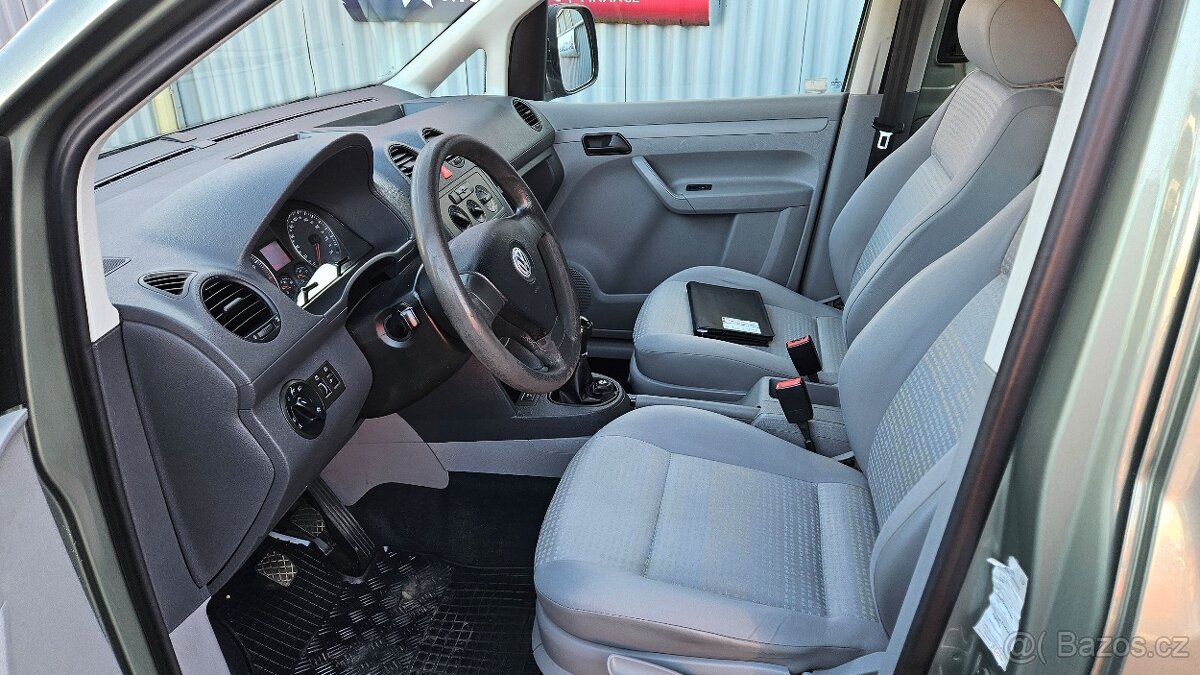 VOLSWAGEN CADDY 1,6 MPi 75 kW Maxi - 9