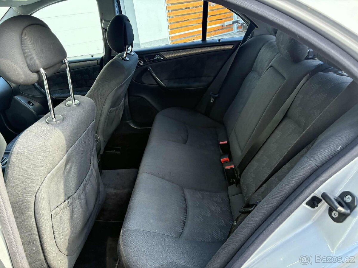 Mercedes-Benz C220CDI - 9