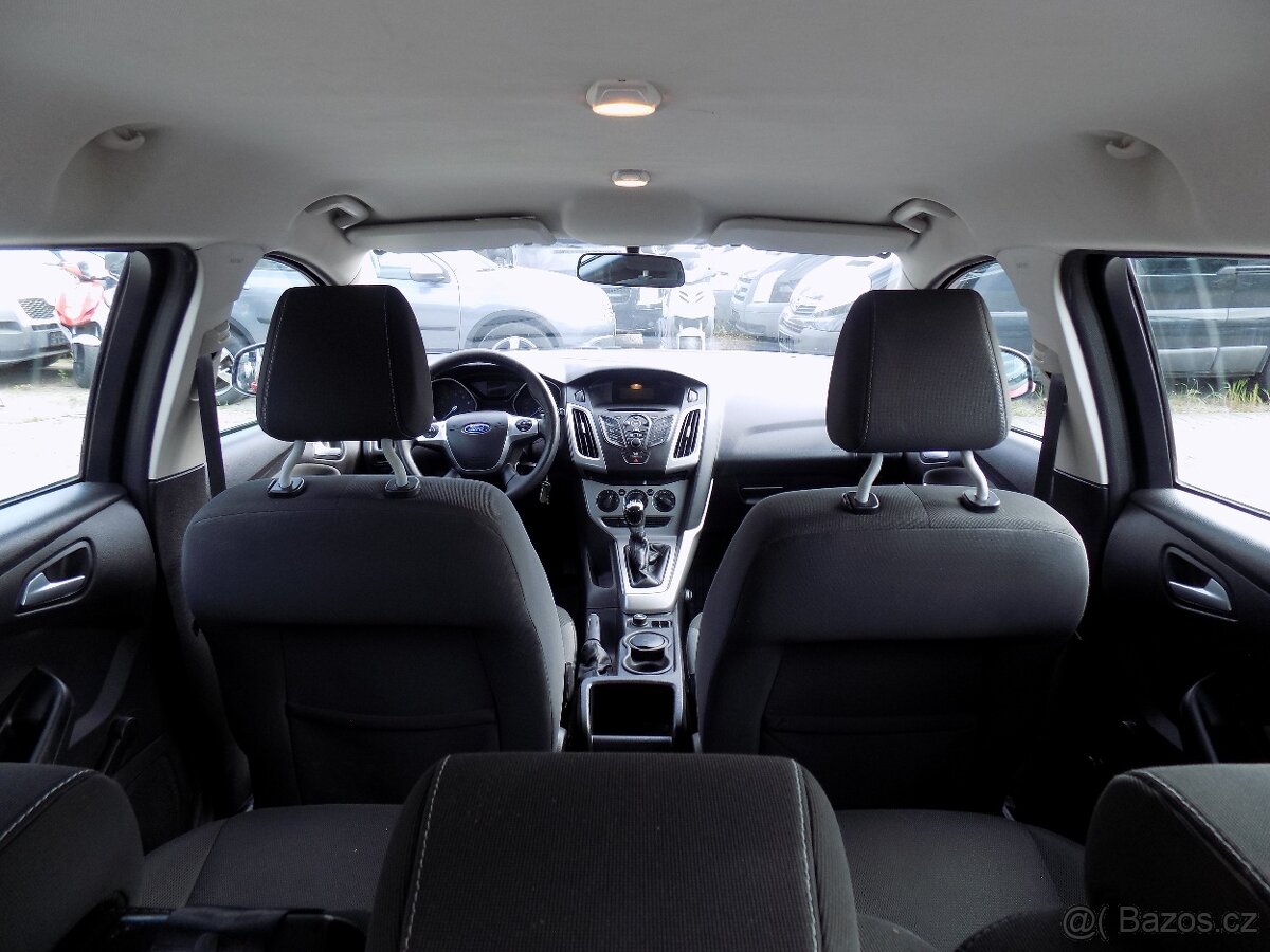 Ford Focus 1.6 TI-VCT 77 KW TREND, 1. MAJ. ČR - 9