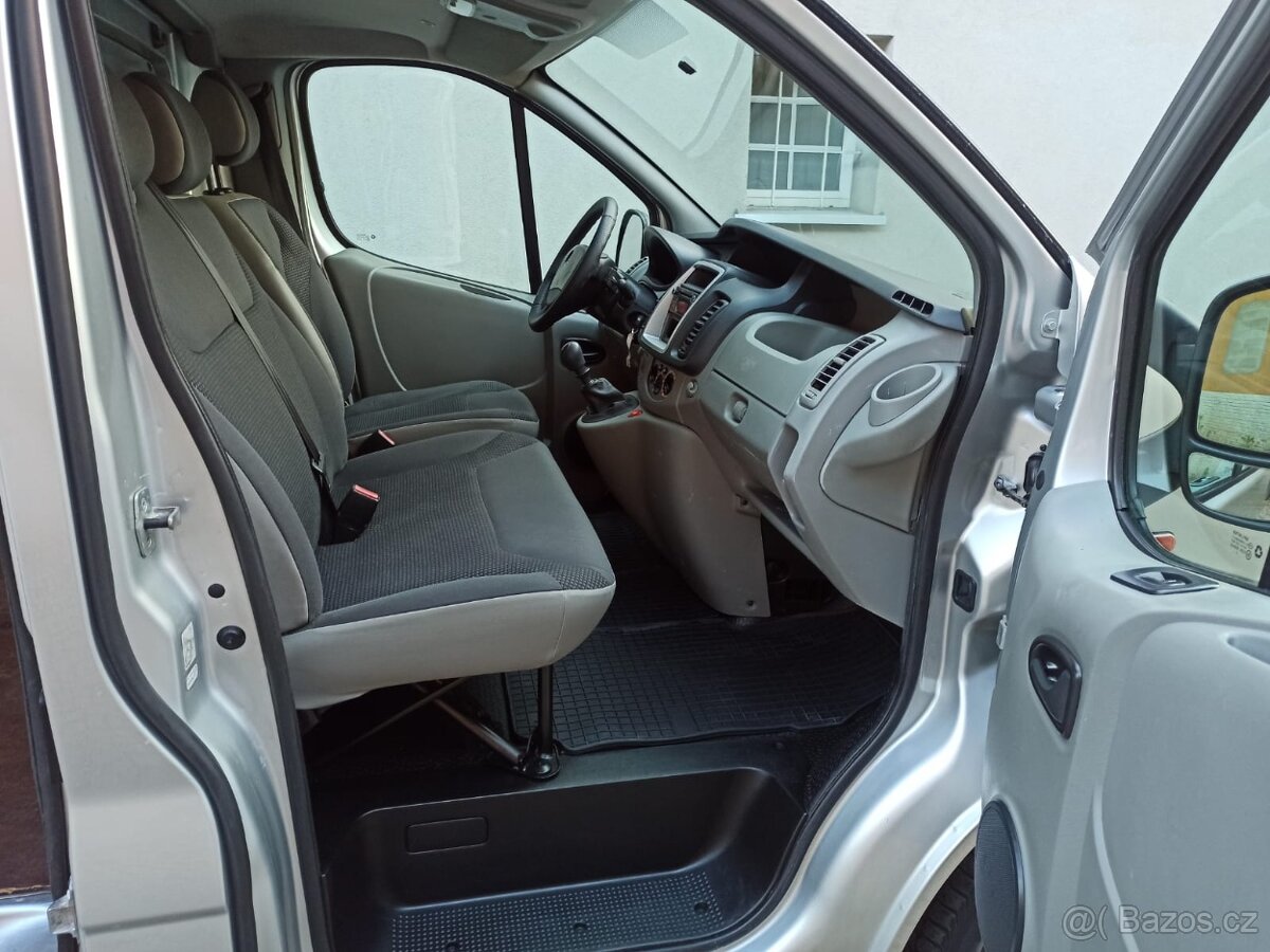 OPEL VIVARO 2.0CDTI 84KW L1 R.V.2014 - 9