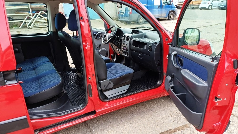 peugeot partner 89000 najeto ( krasny stav ) - 9