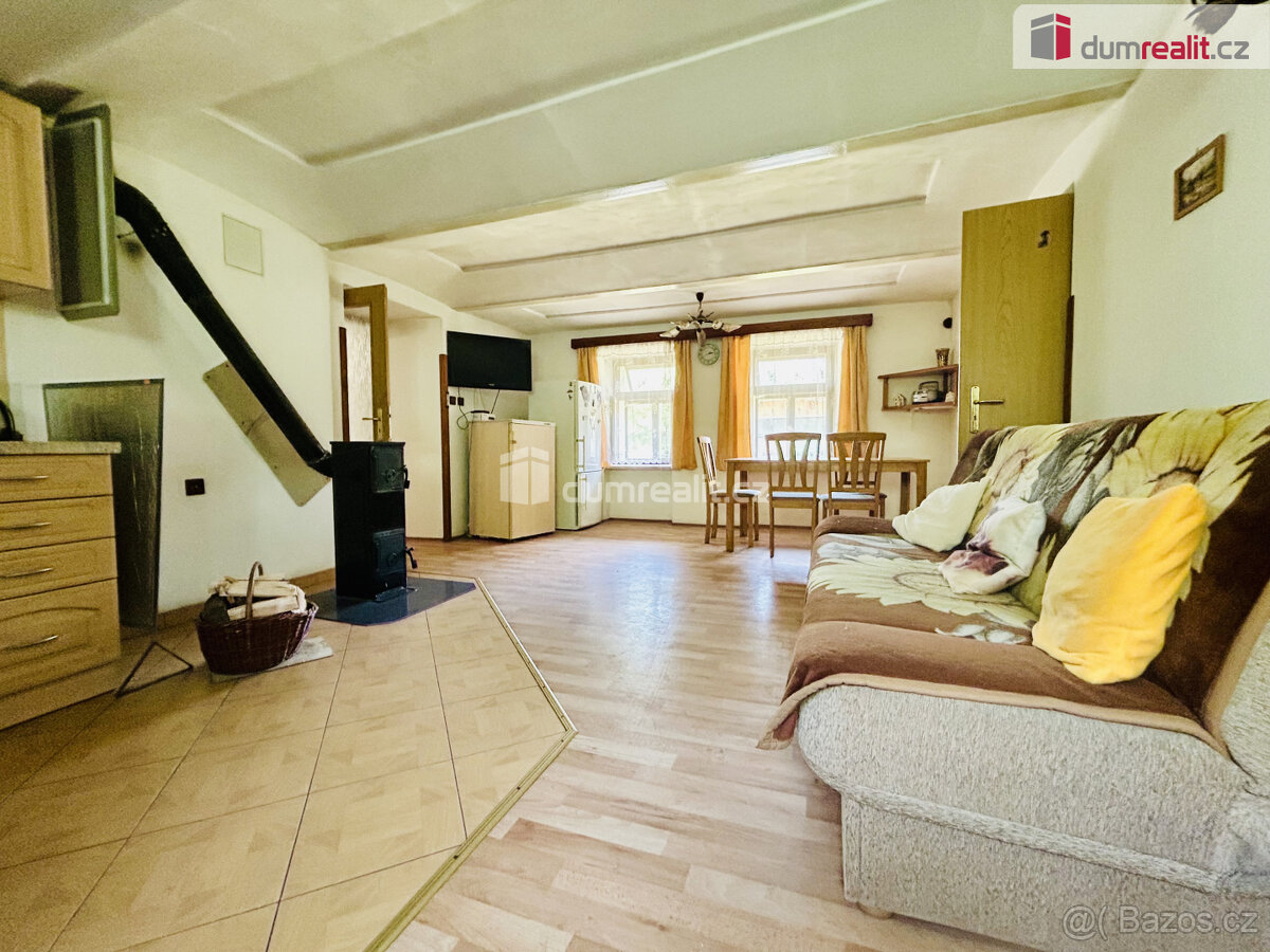 Prodej venkovského stavení v obci Martinice u Dolních Kralov - 9