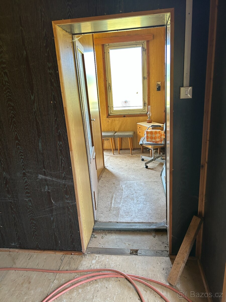 Stavební, obytná buňka - 9