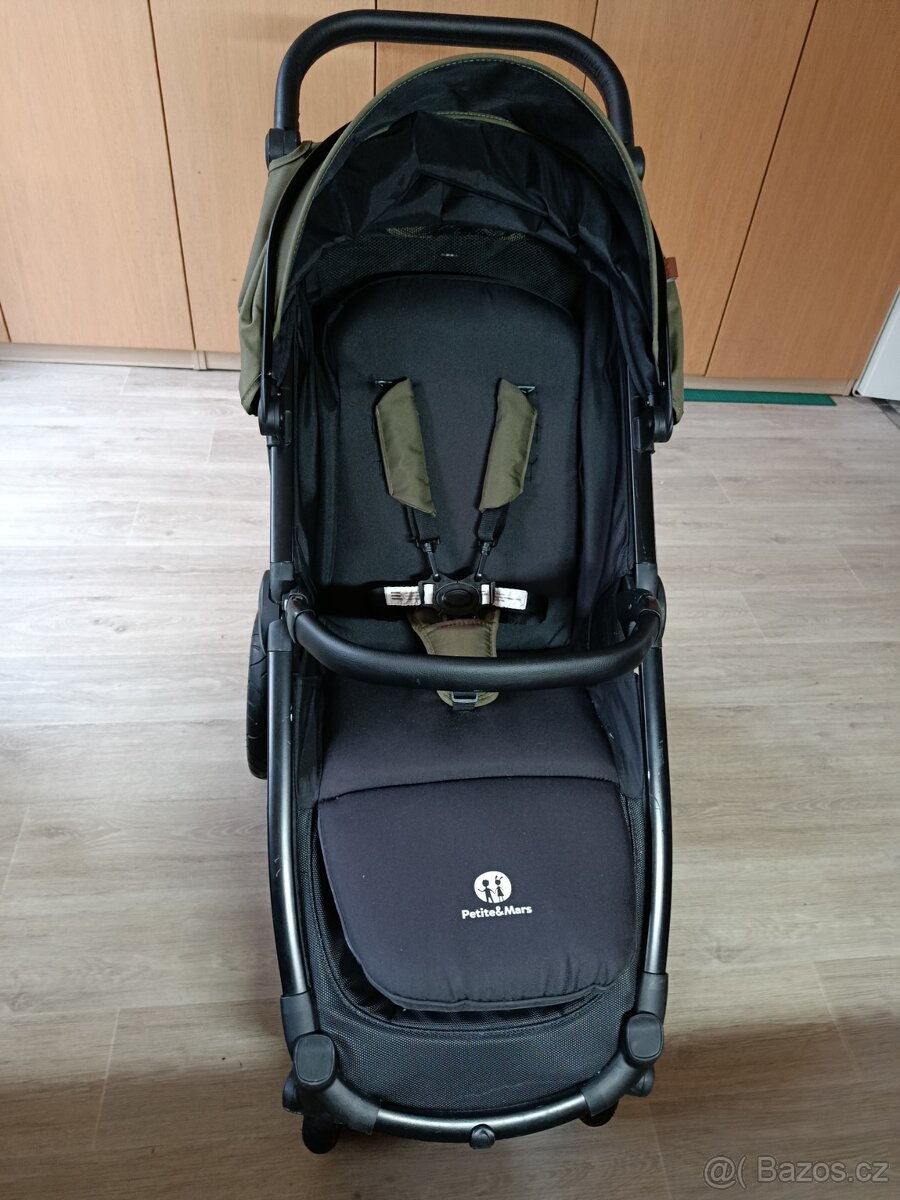 Kočárek Petite mars street - 9