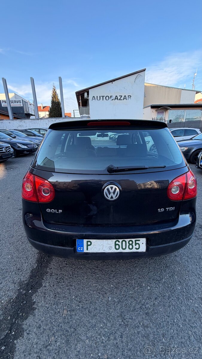 🚗 Volkswagen Golf 1.9 TDI 77 kW – KLIMA - 9