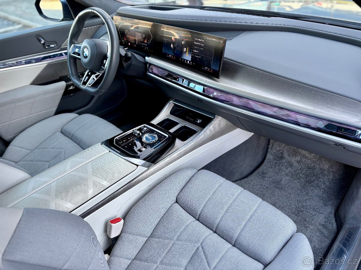 BMW Rad 7 Individual 740d mHEV xDrive V ZÁRUKE - 9