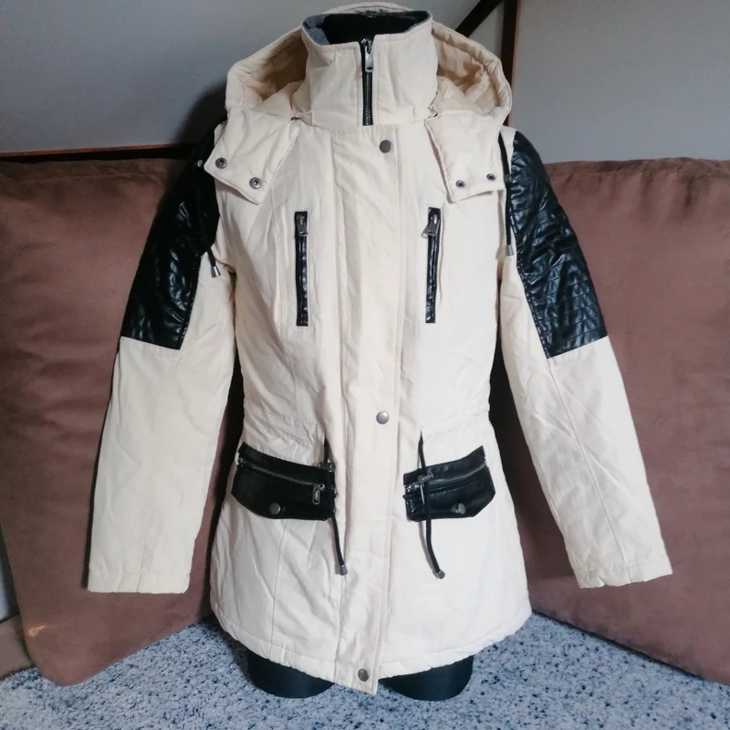 Nádherná zimní bunda s kapucí vel.36-40 - 9