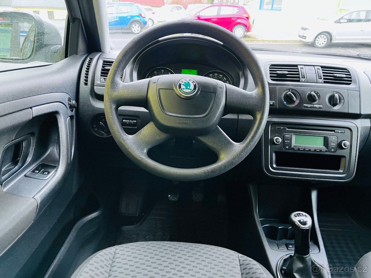 ŠKODA FABIA COMBI 1.2 TSi NAJETO JEN 92 TIS KM TAŽNÉ ALU KOL - 9