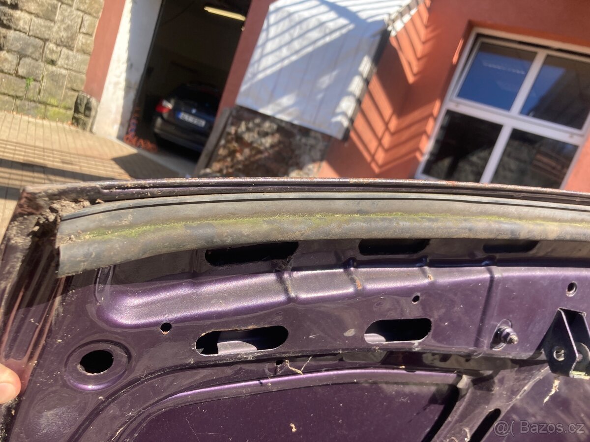 Kapota BMW E34 technoviolet - 9