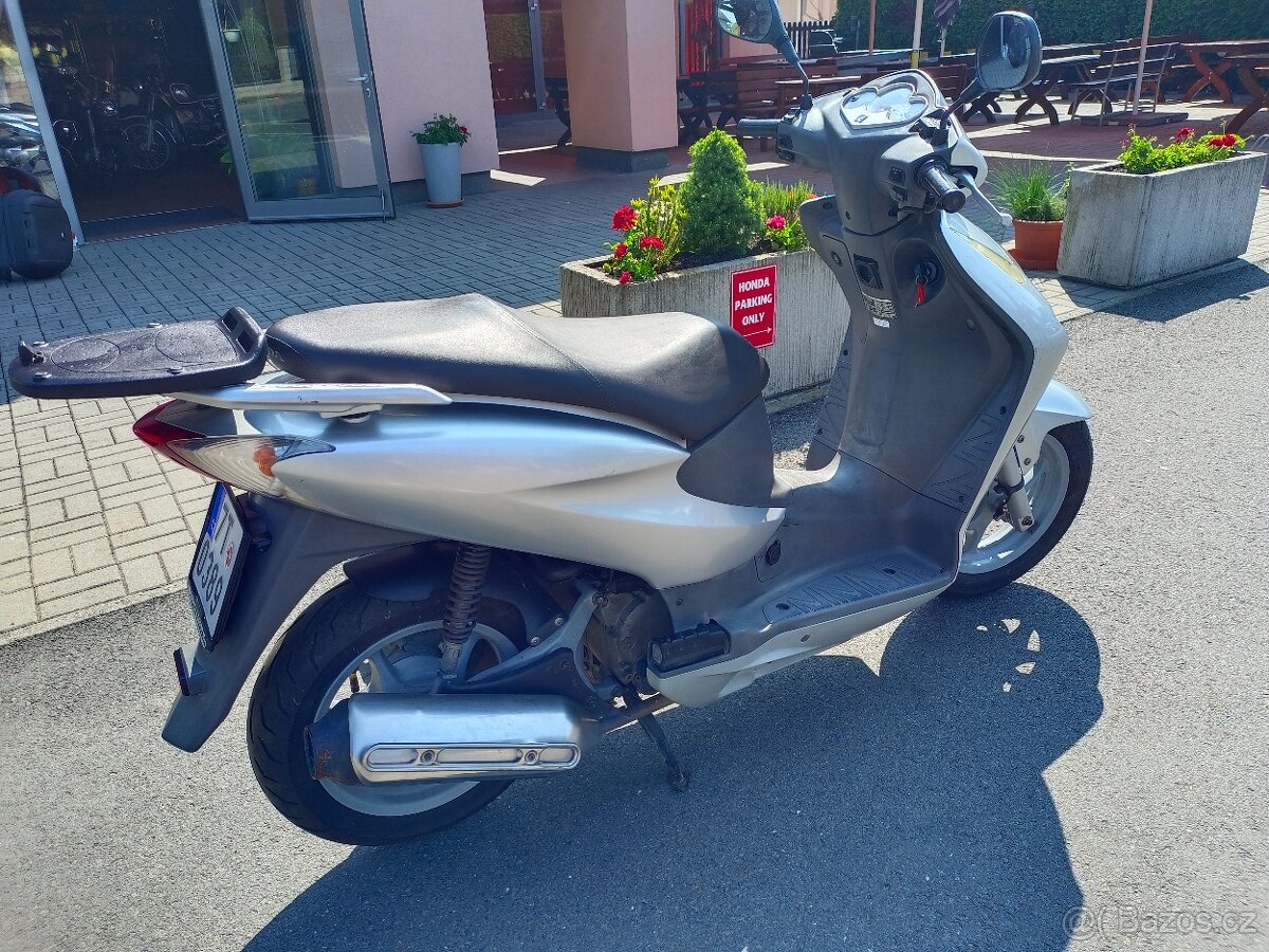 dylan 150 rv02 25tkm rv 2002 - 9