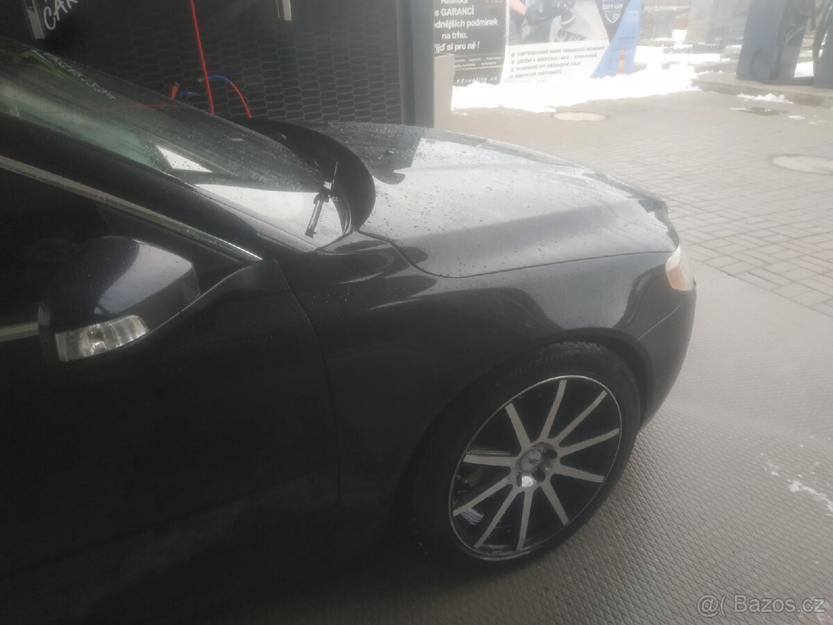 Prodám Volvo S80 D5 151 KW 2010 manuál - 9