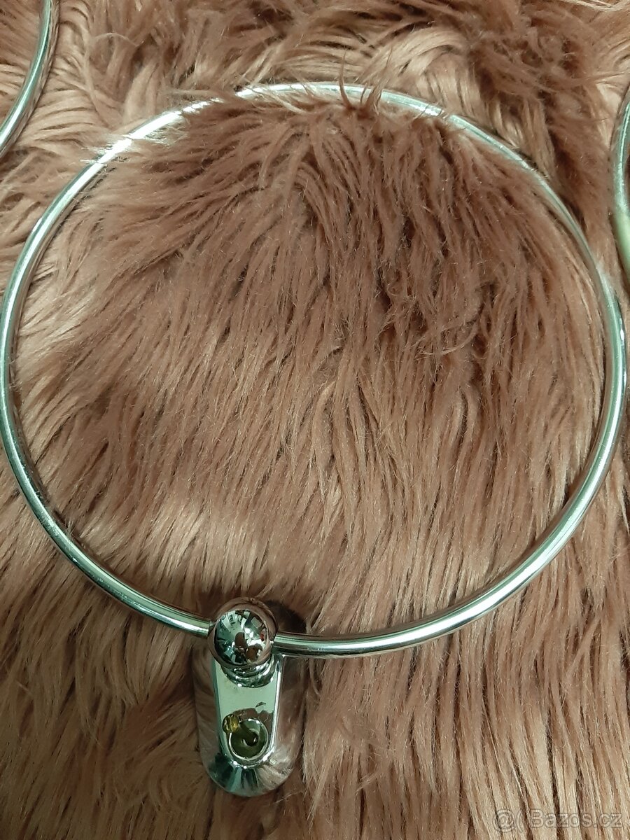 SKŘÍŇKA DO KOUPELNY - 9