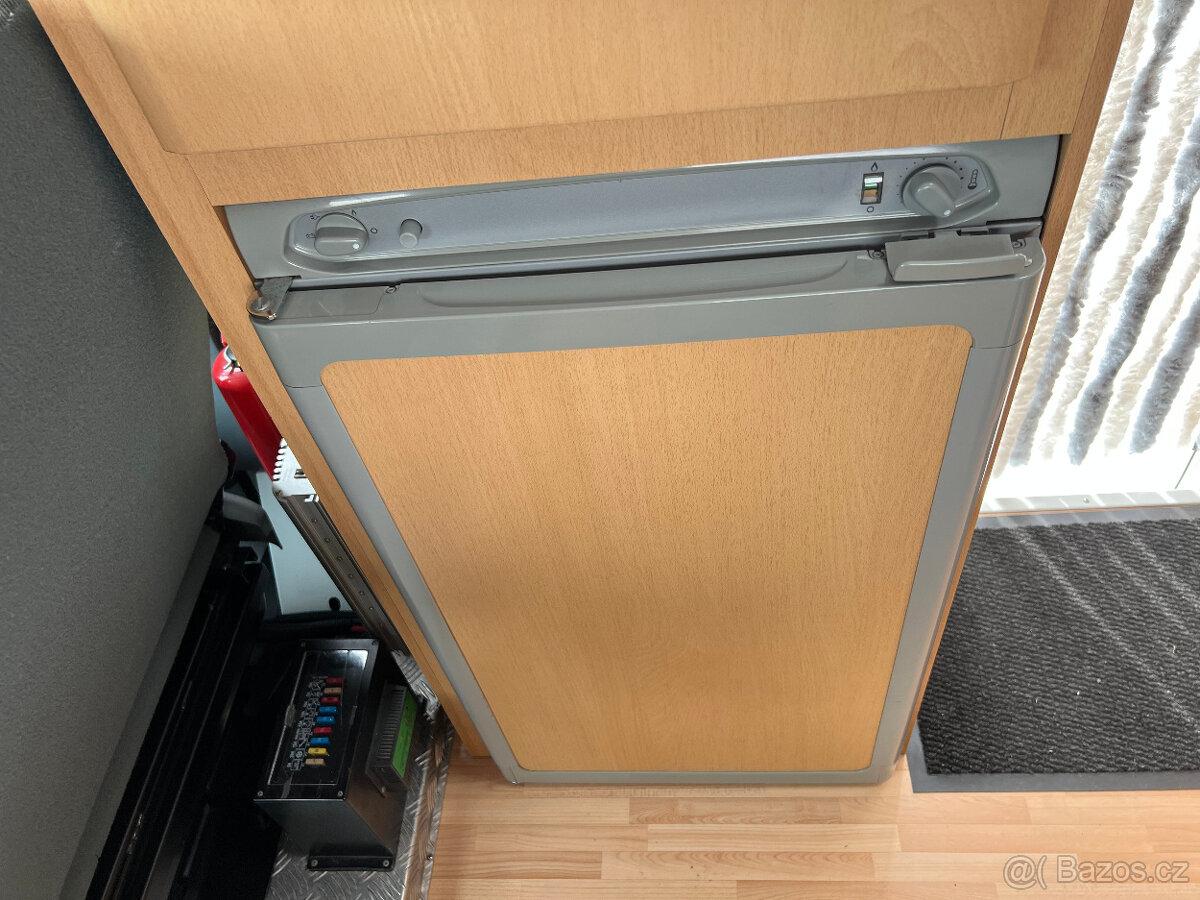 Obytné auto Ford Sirio 592 Roller, Rok 2008 - 9